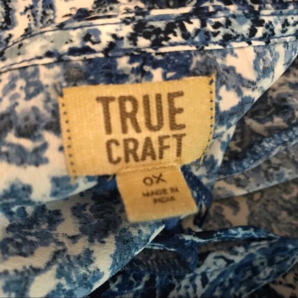 TRUE CRAFT Blouse Bell Sleeves Sz OX - Picture 5 of 5